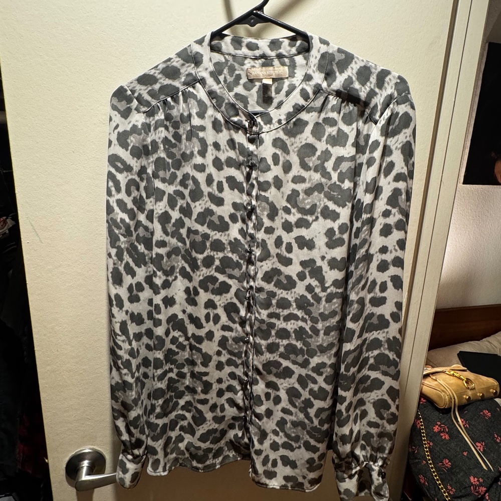 Banana Republic, size 10, trendy animal print, leopard shirt, long sleeve
